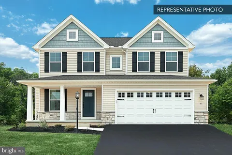 Emily Plan At Hampton Heights, East Berlin, PA MLS: PAAD2016482