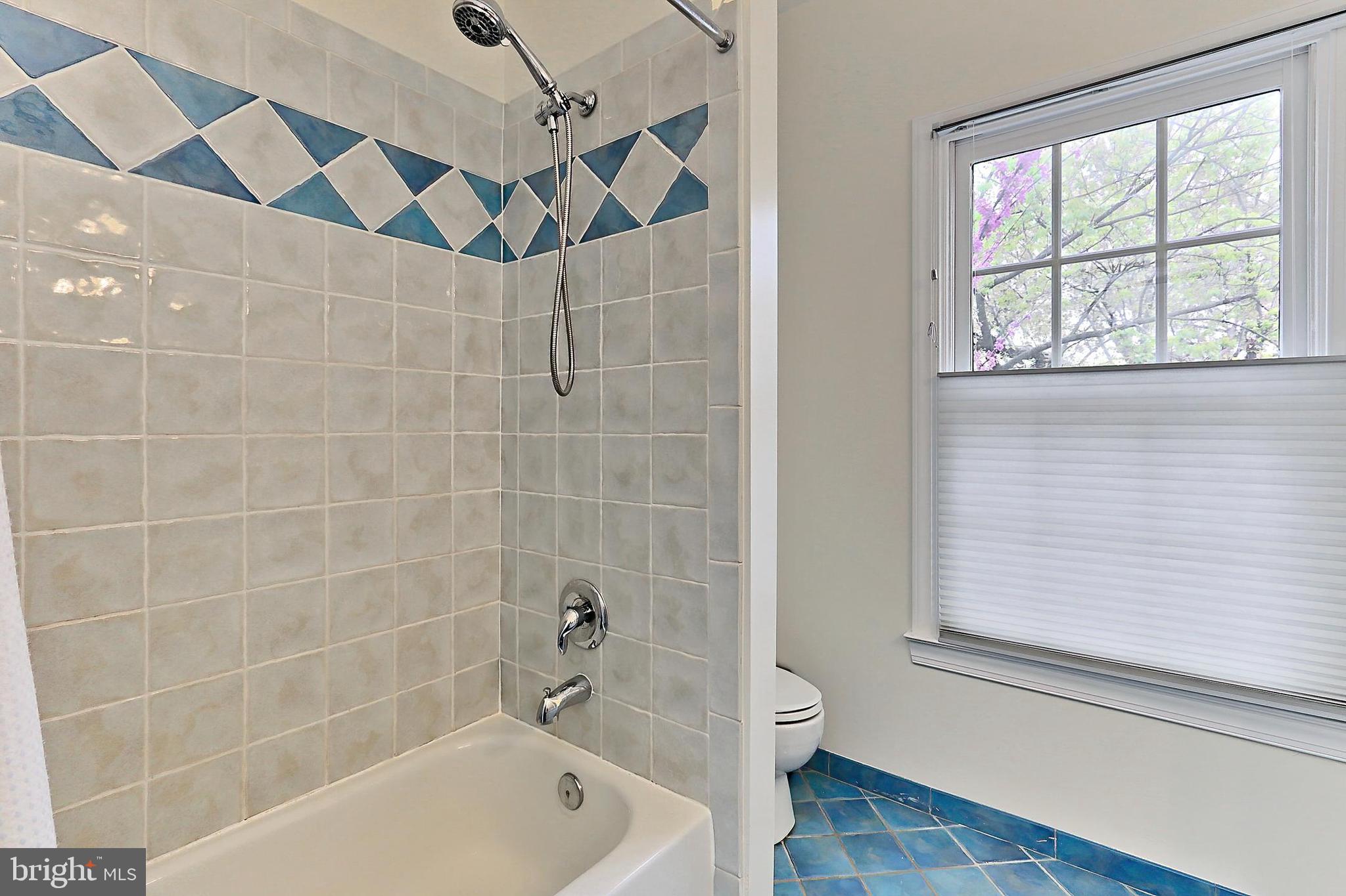 BARCROFT - Residential