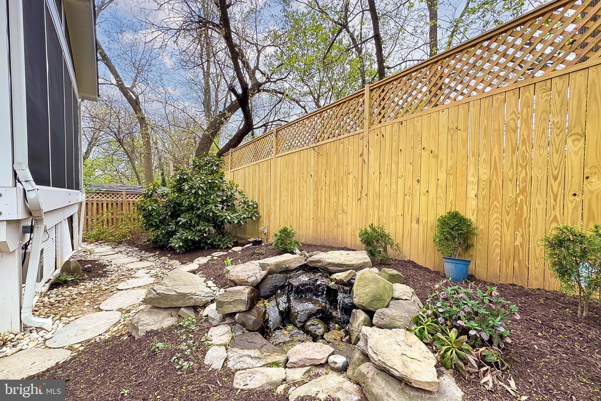 BARCROFT - Residential