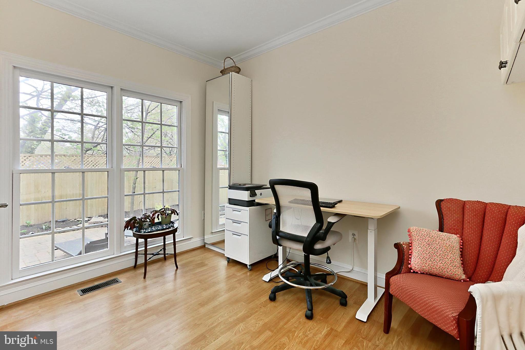 BARCROFT - Residential