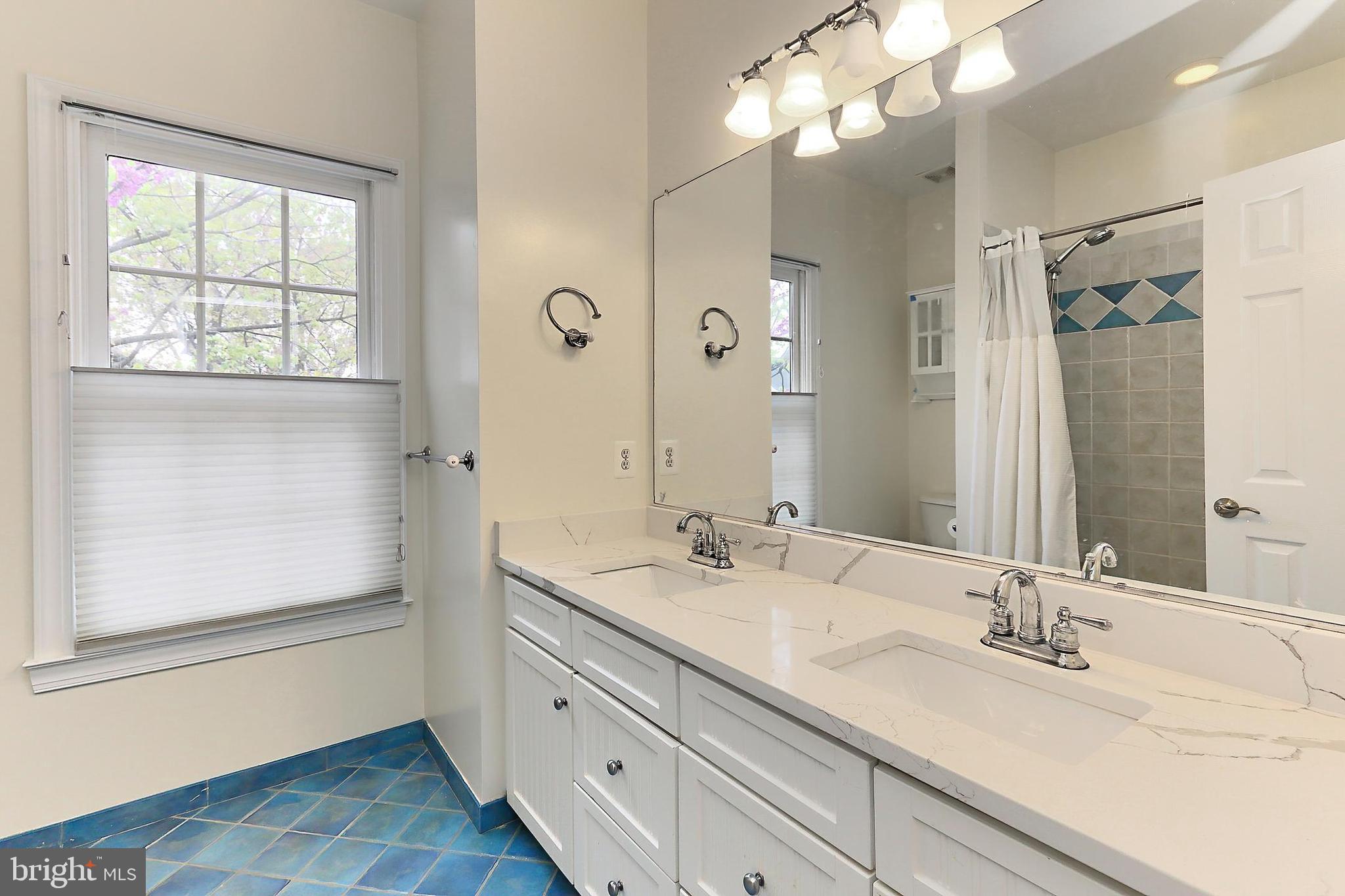 BARCROFT - Residential