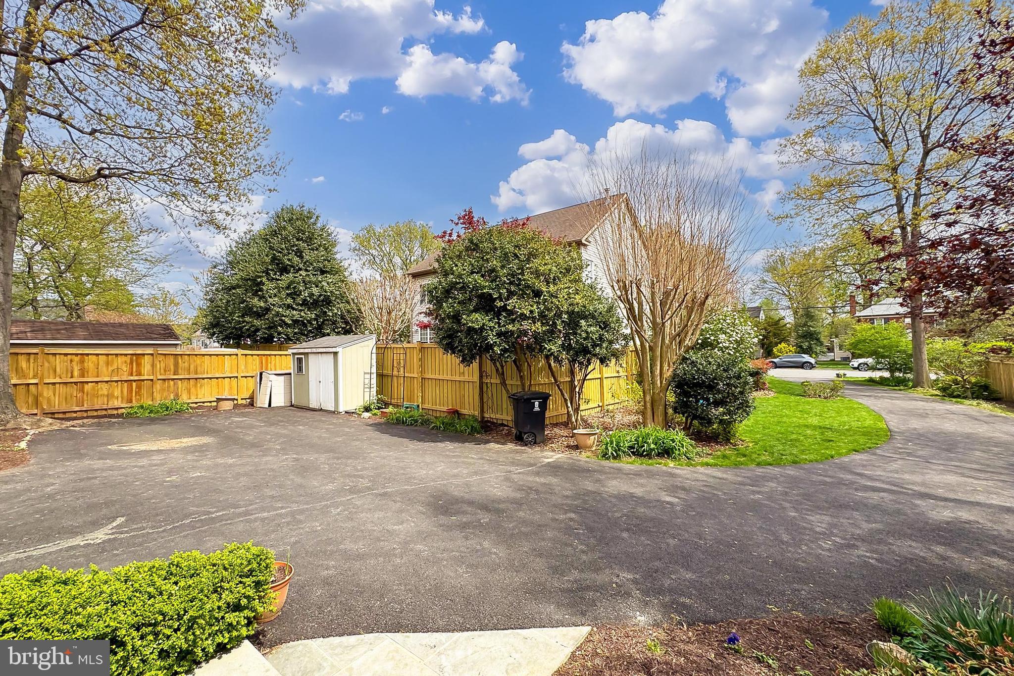 BARCROFT - Residential