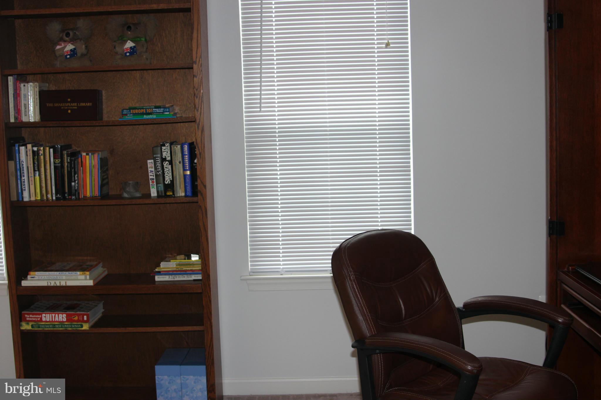 SOUTH RIDING - Residential