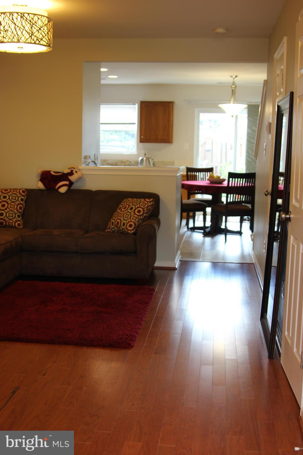 SOUTH RIDING - Residential