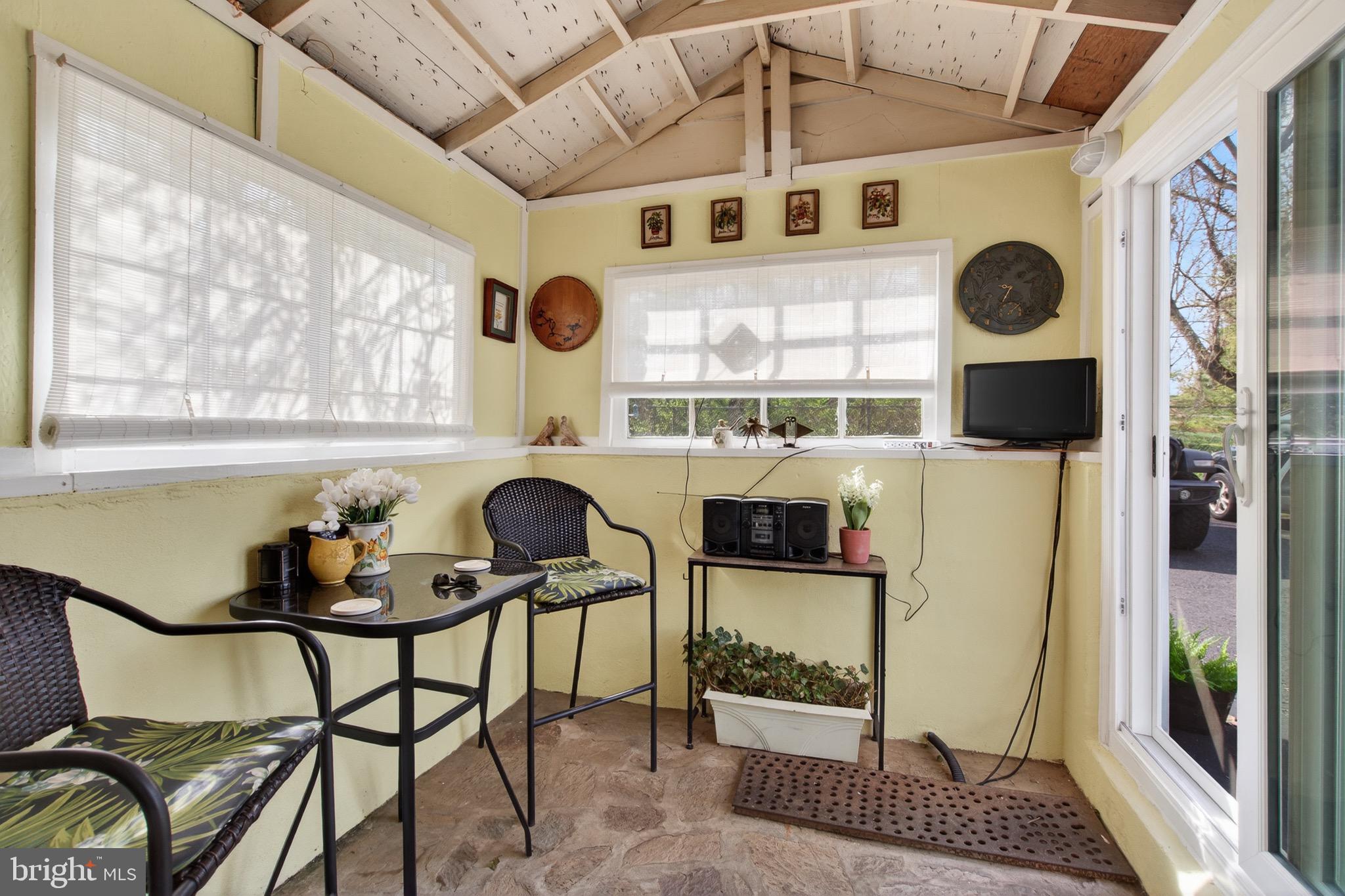 GLENSIDE - Residential