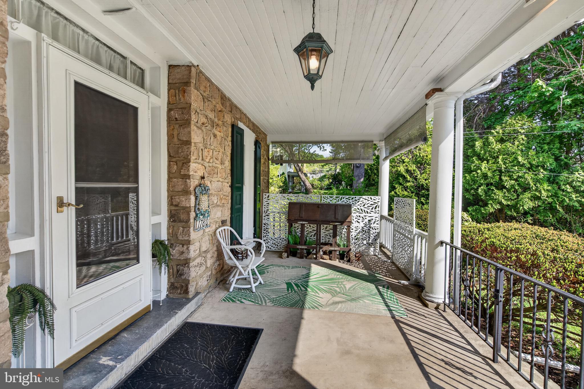 GLENSIDE - Residential