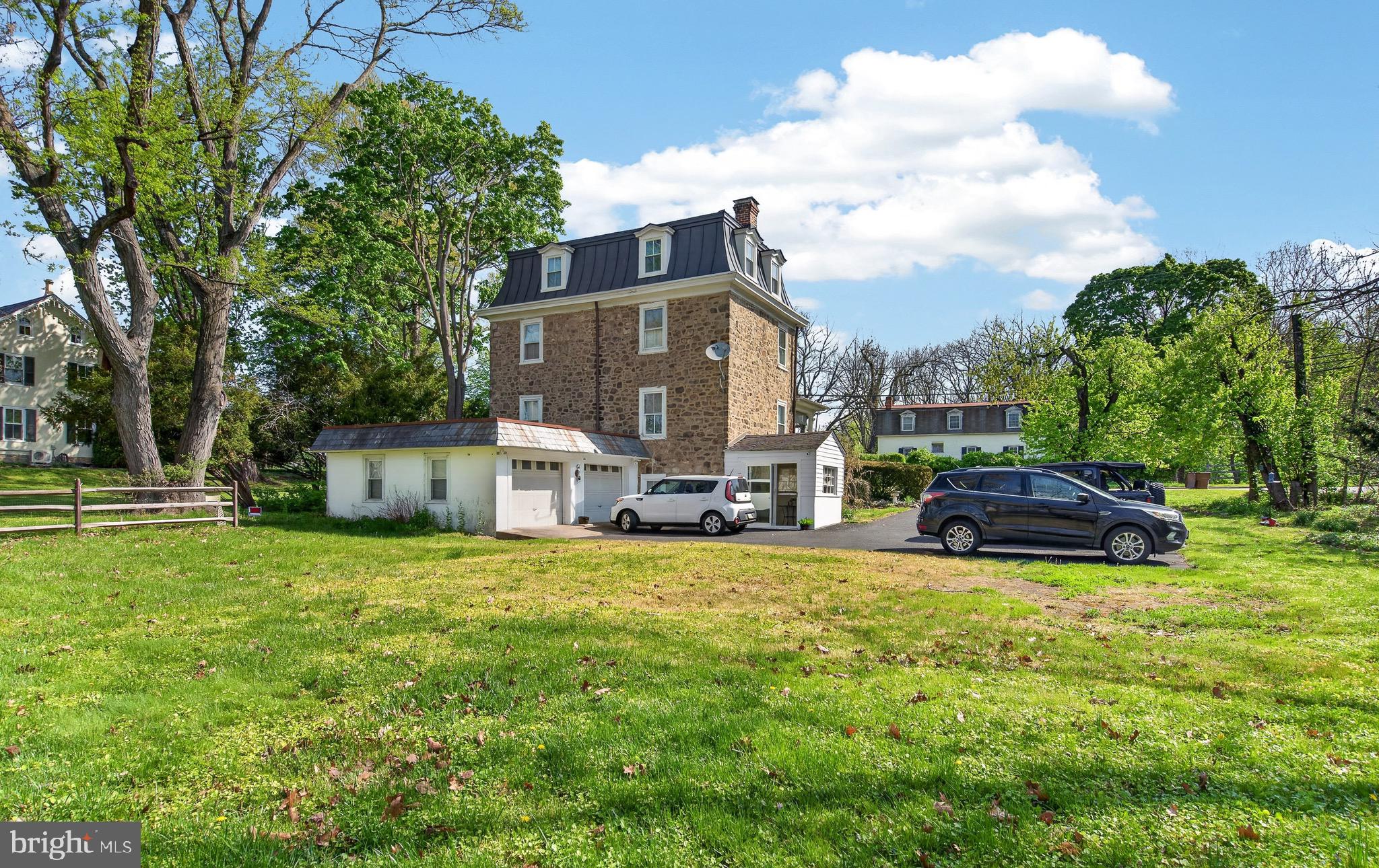 GLENSIDE - Residential