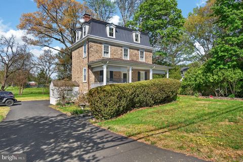 Photo of 1780 S Limekiln Pike, GLENSIDE, PA 19038 (MLS # PAMC2177202)