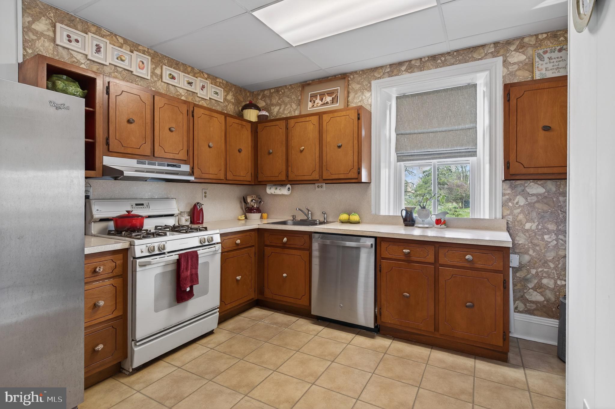 GLENSIDE - Residential