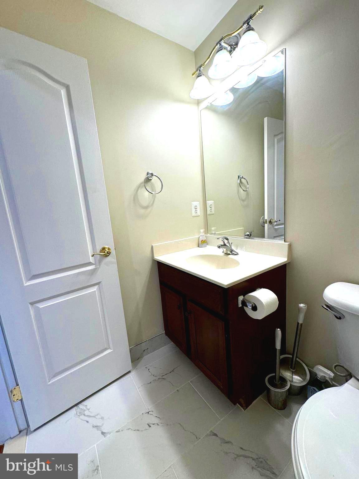 PORT POTOMAC - Residential Lease