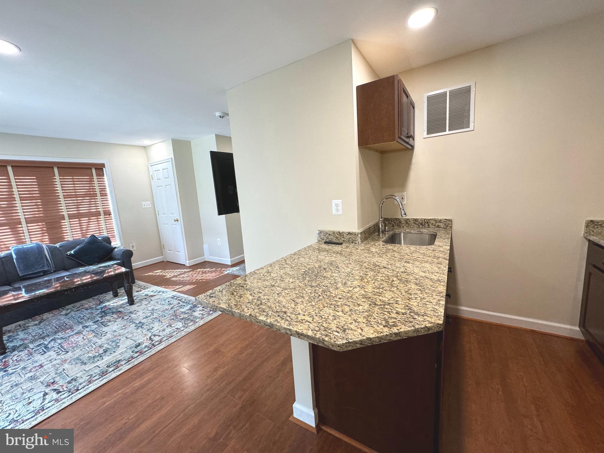 PORT POTOMAC - Residential Lease