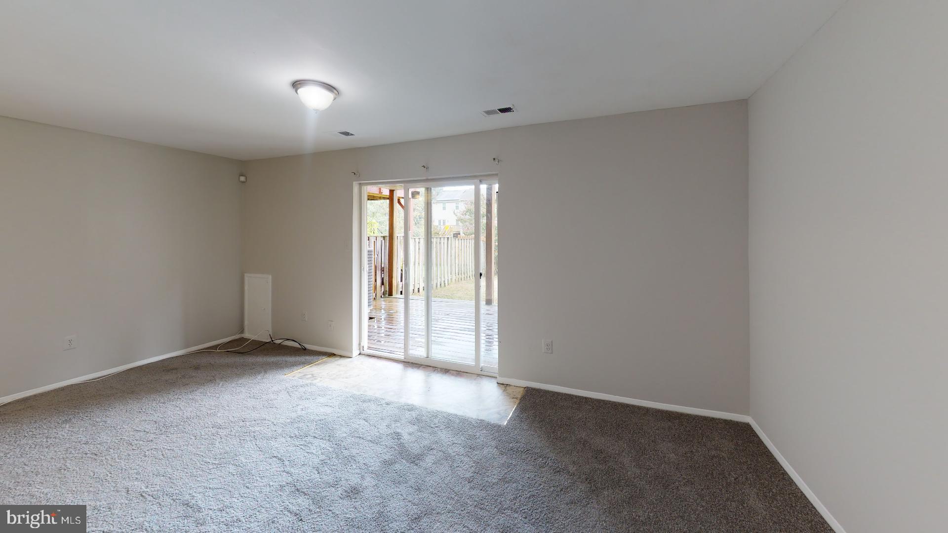 ELIZABETHS LANDING - Residential