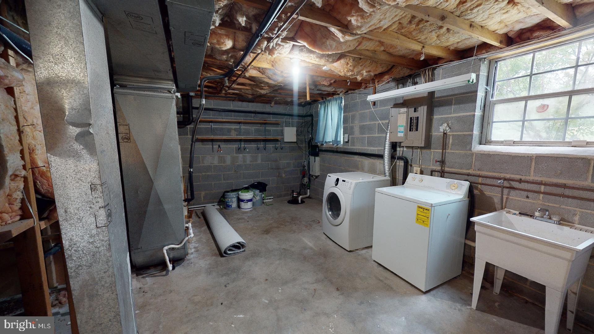 ELIZABETHS LANDING - Residential