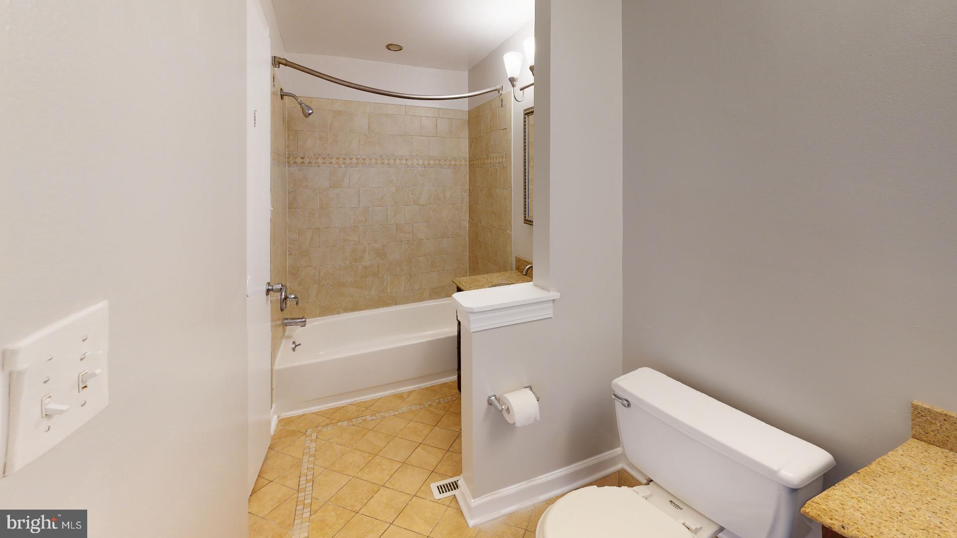 ELIZABETHS LANDING - Residential