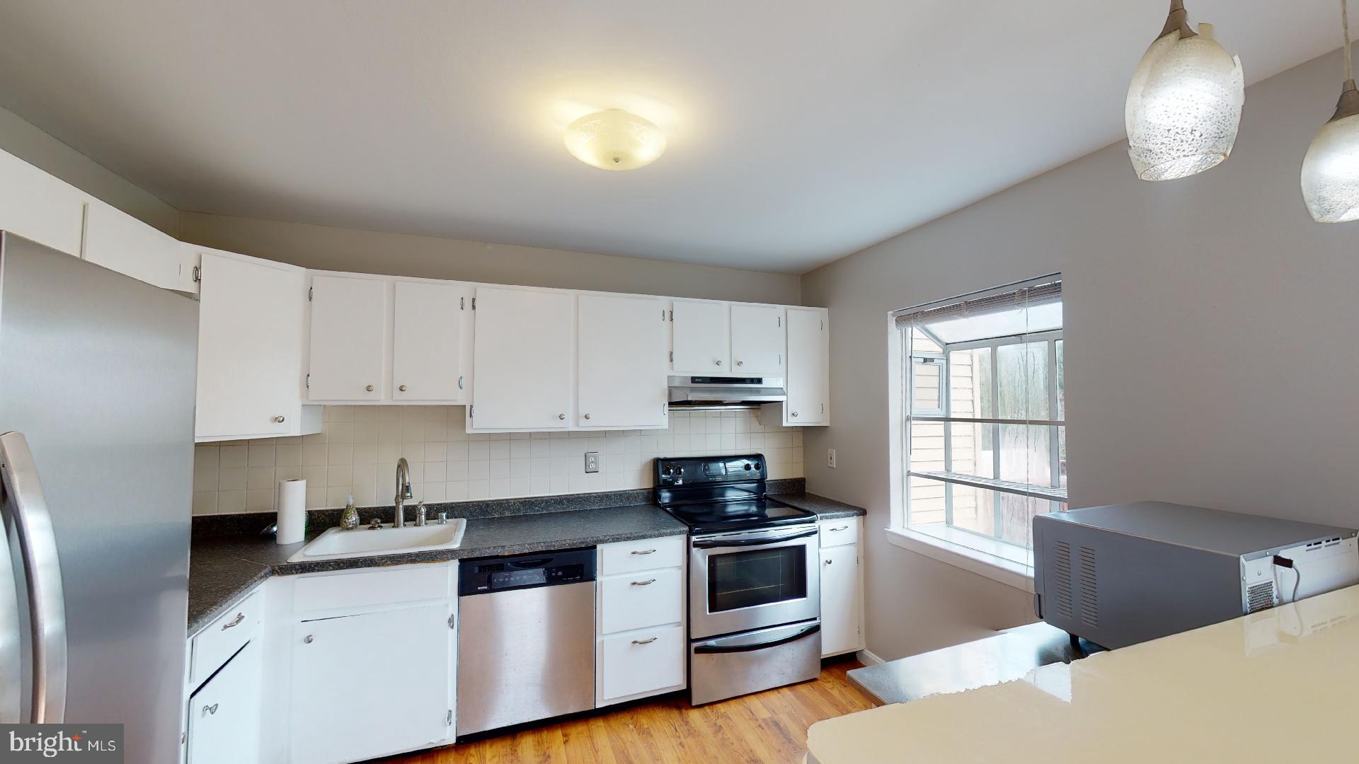 ELIZABETHS LANDING - Residential