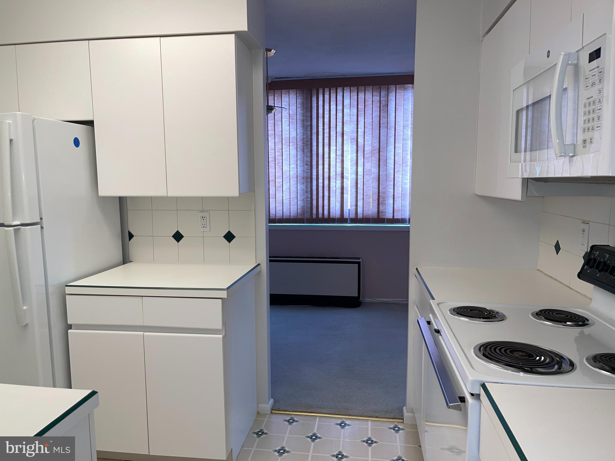 AVENUE OF THE ARTS - Residential