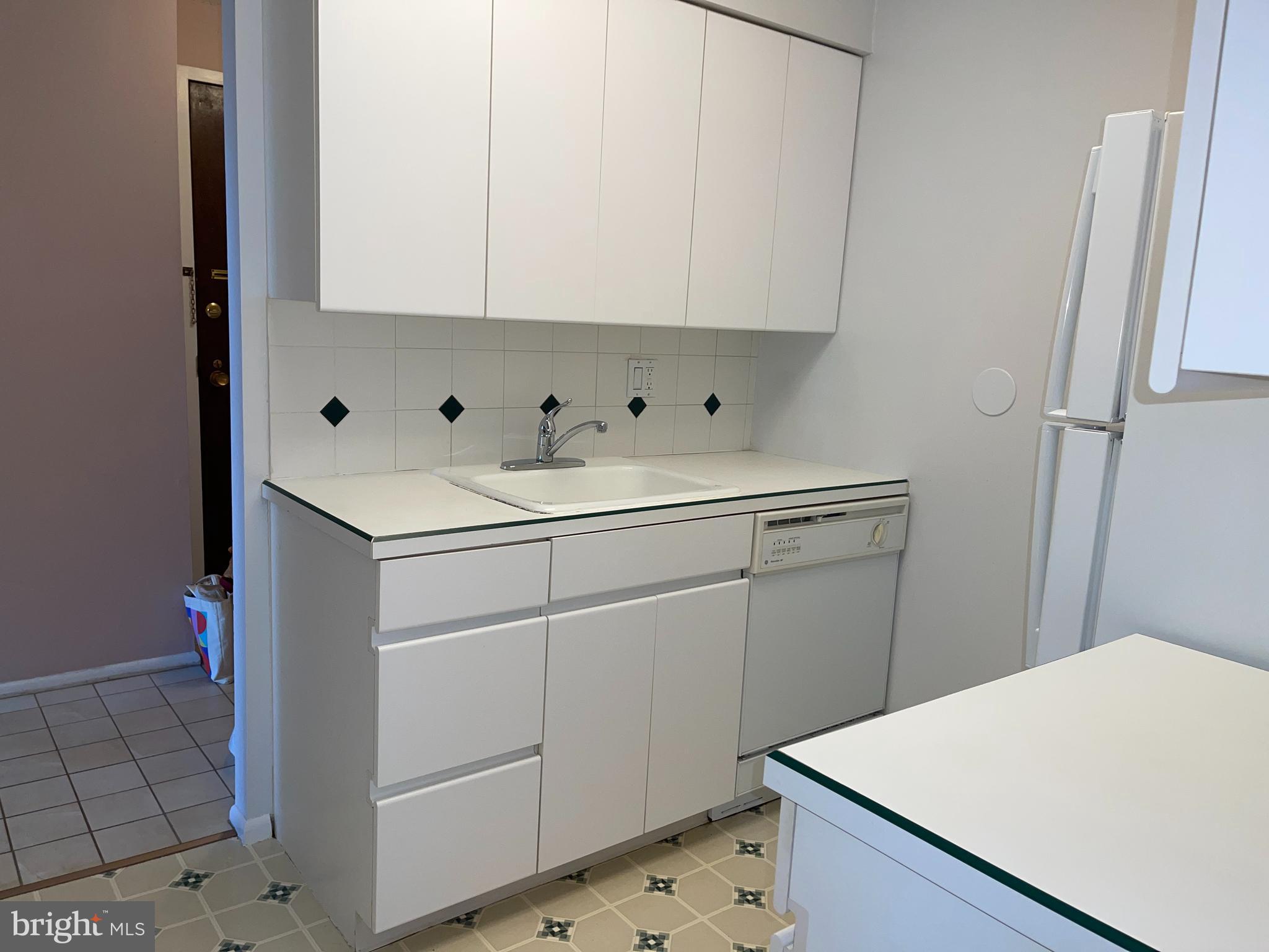 AVENUE OF THE ARTS - Residential