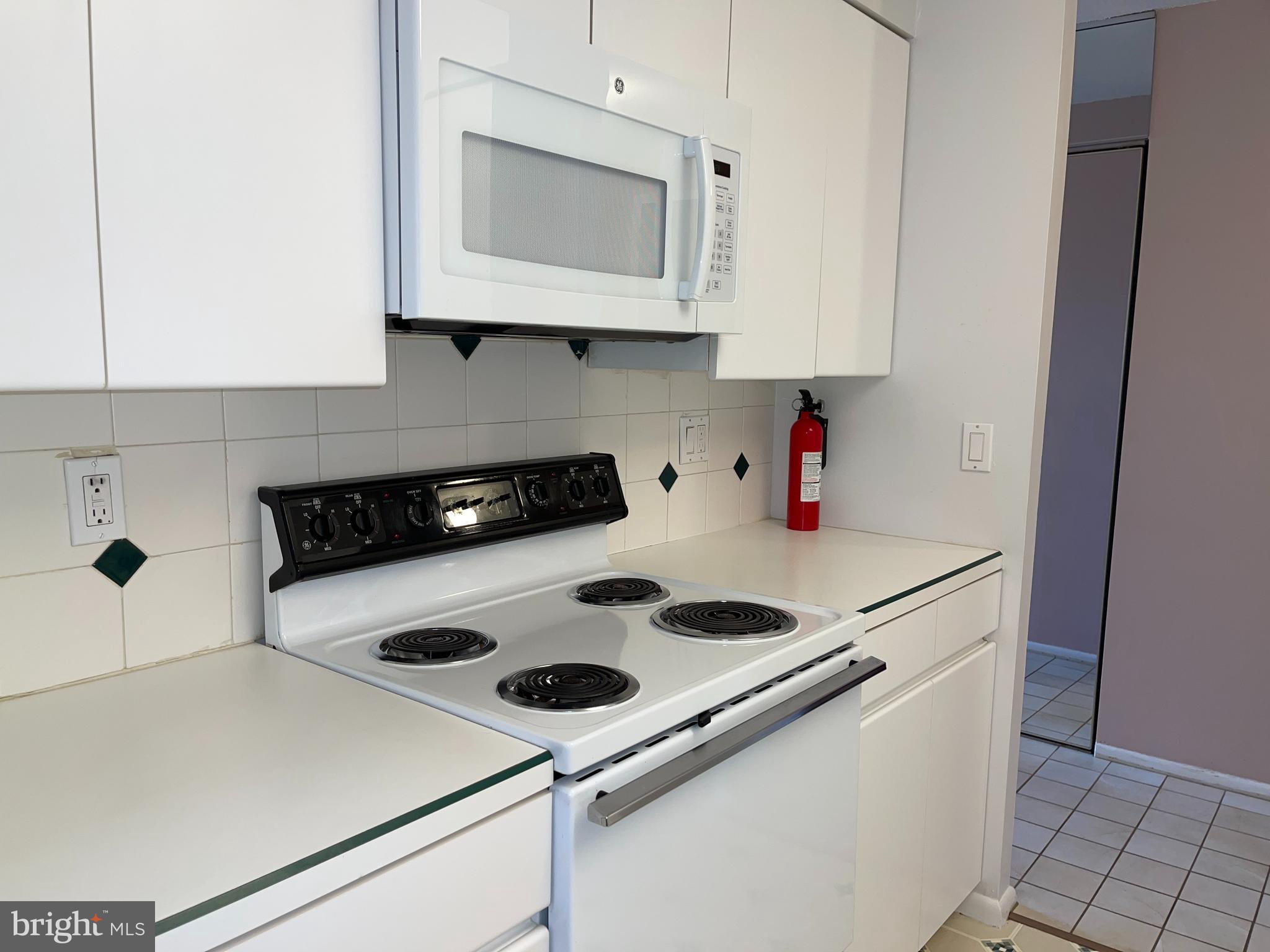 AVENUE OF THE ARTS - Residential