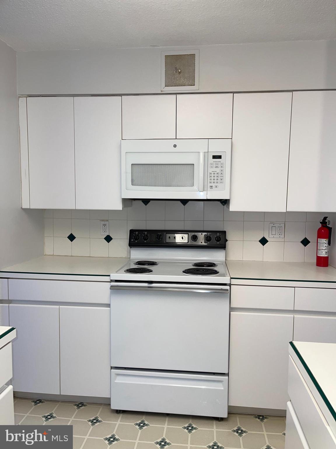 AVENUE OF THE ARTS - Residential