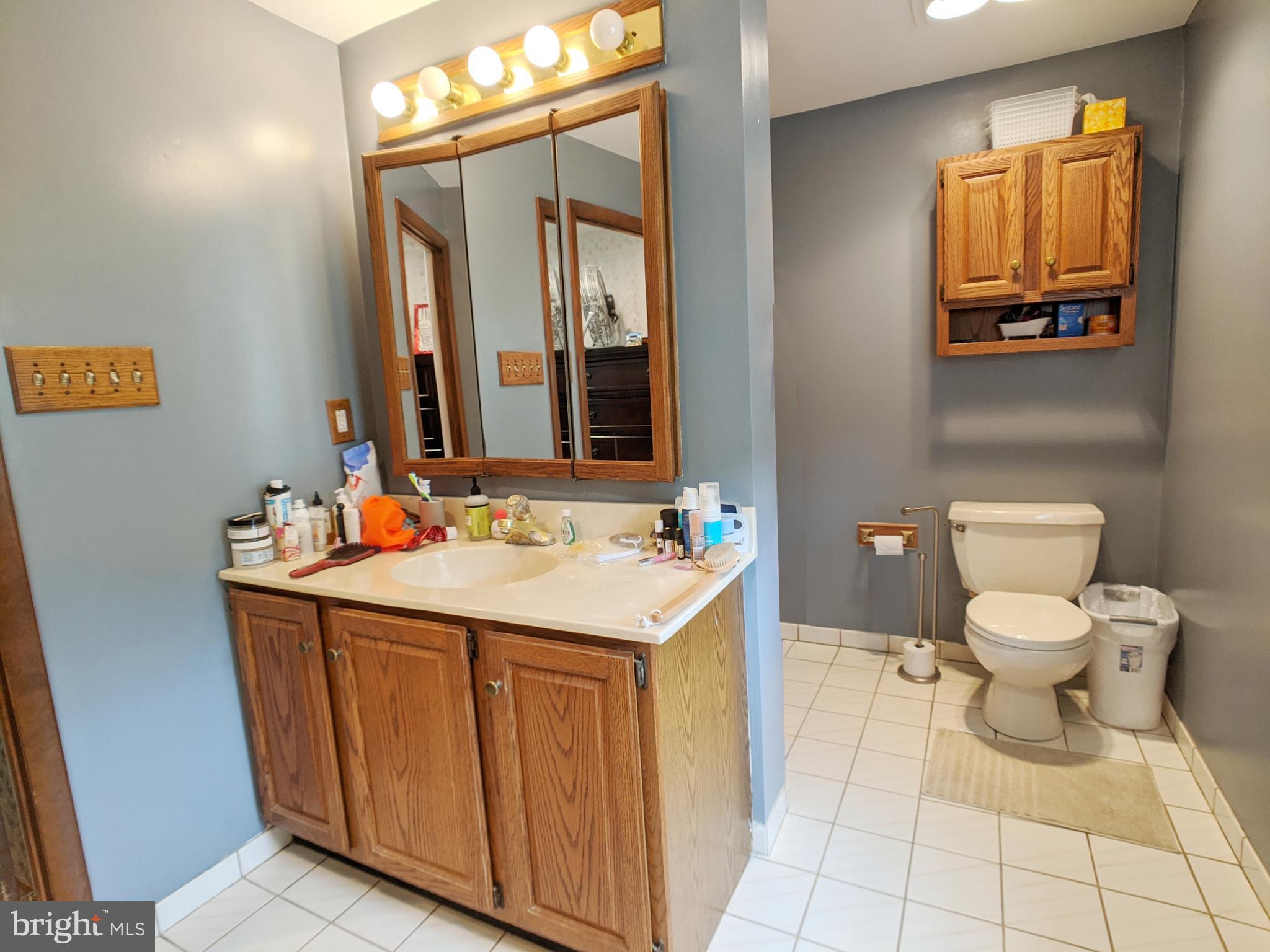 COLLEGE PARK - Residential Lease