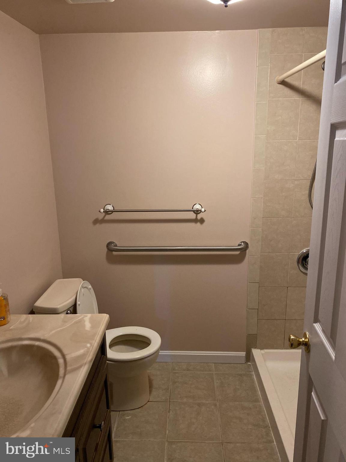 CHELTENHAM - Residential Lease