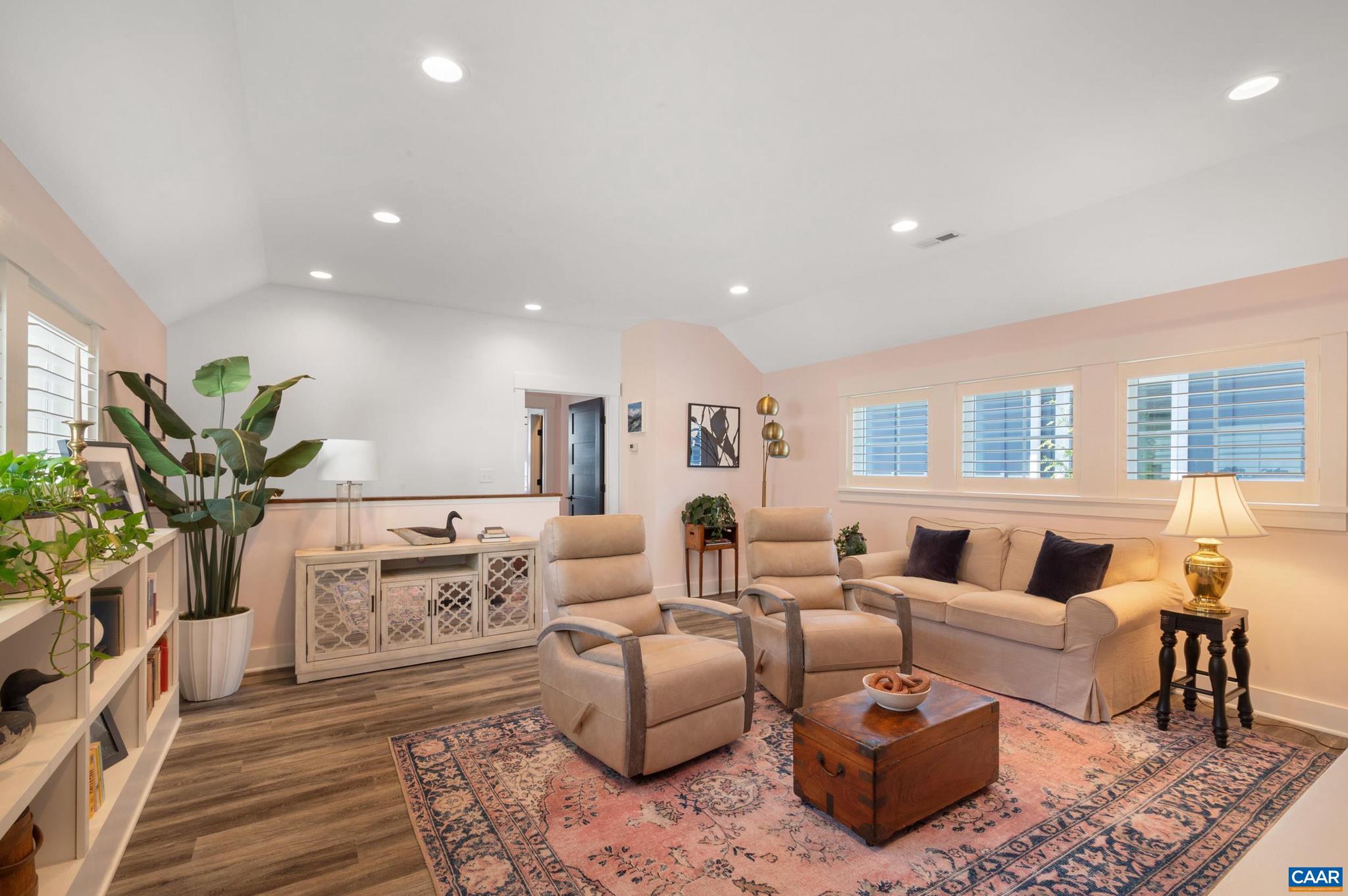 OLD TRAIL - Residential