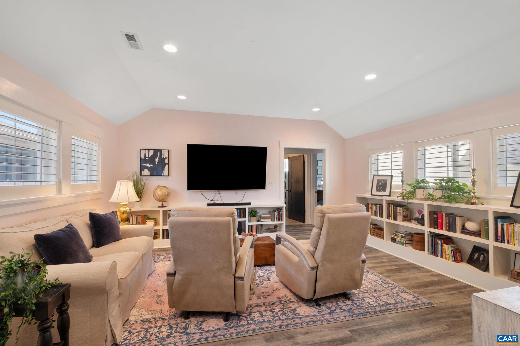 OLD TRAIL - Residential