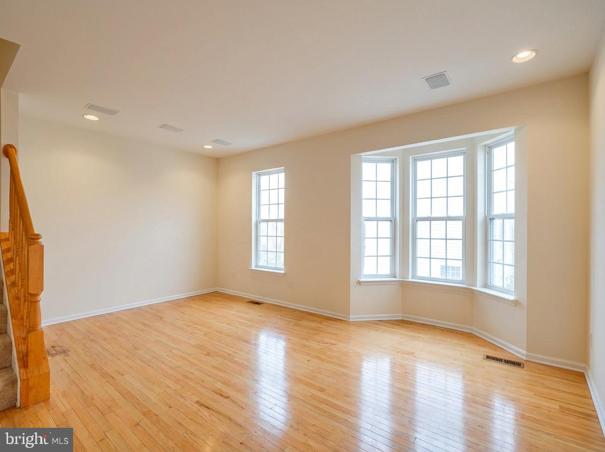 GINGERVILLE WOODS - Residential