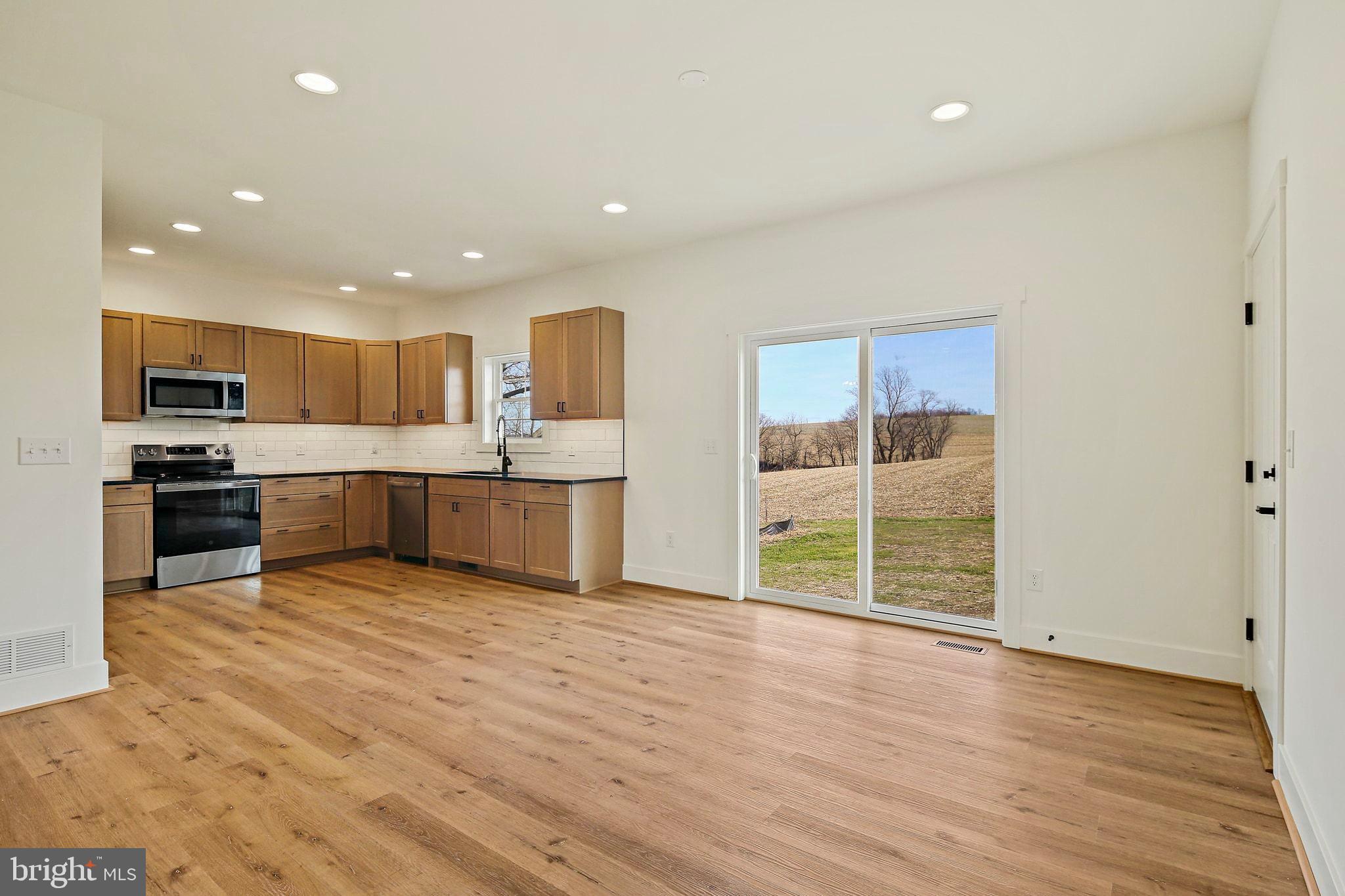 SNYDER CORNER - Residential