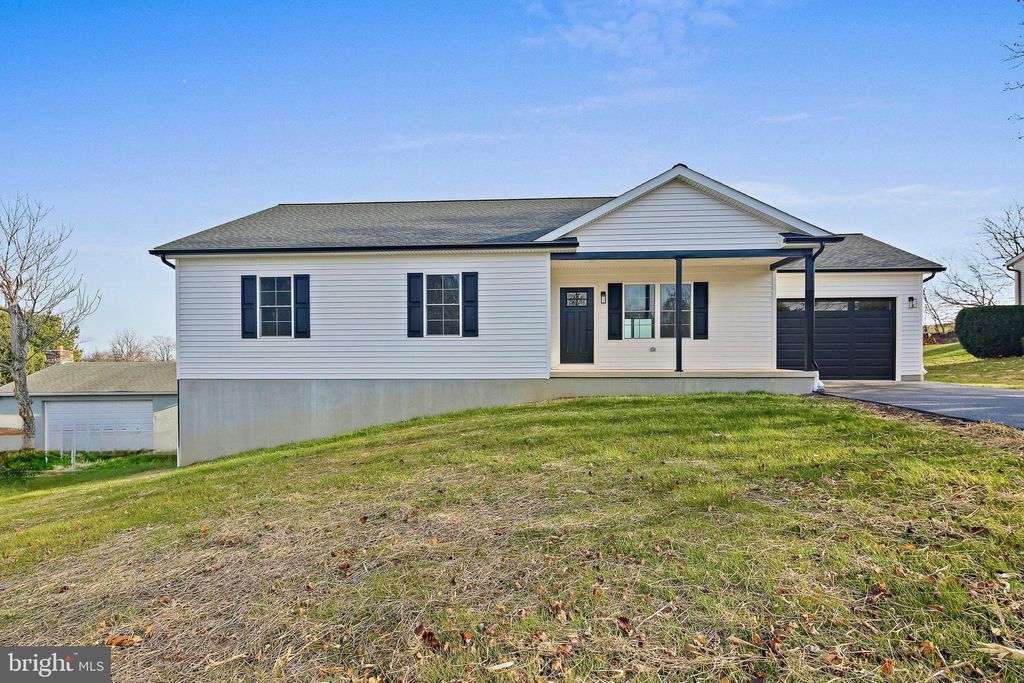 Photo of 335 E Snyder Corner Rd, RED LION, PA 17356 (MLS # PAYK2094586)