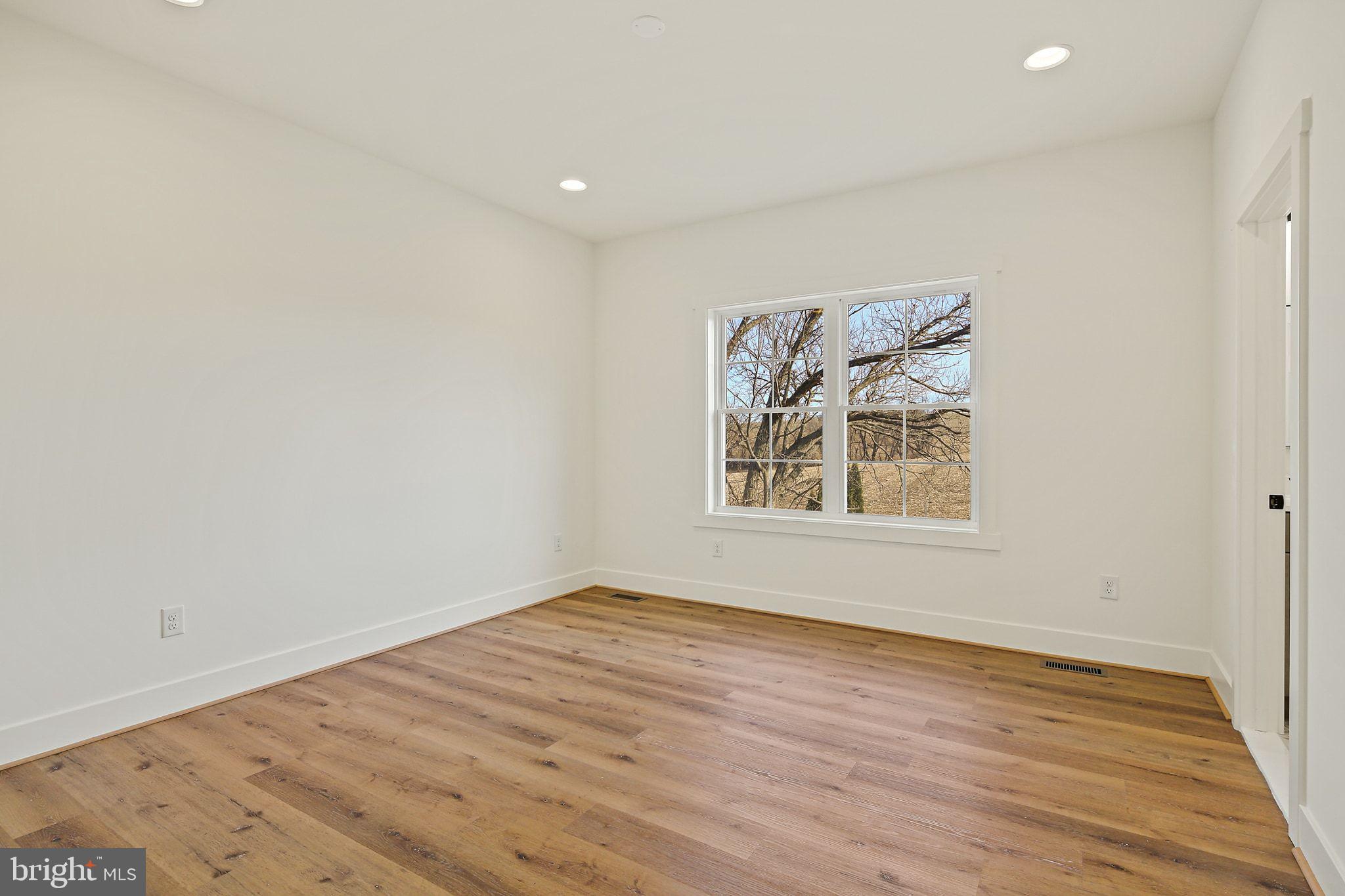 SNYDER CORNER - Residential