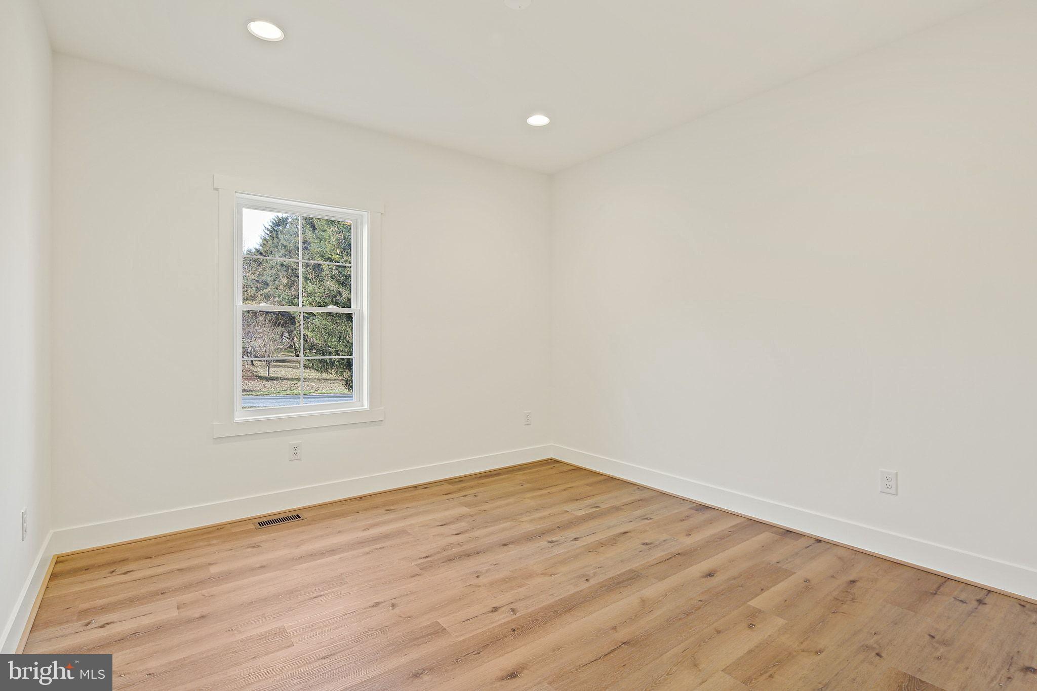 SNYDER CORNER - Residential