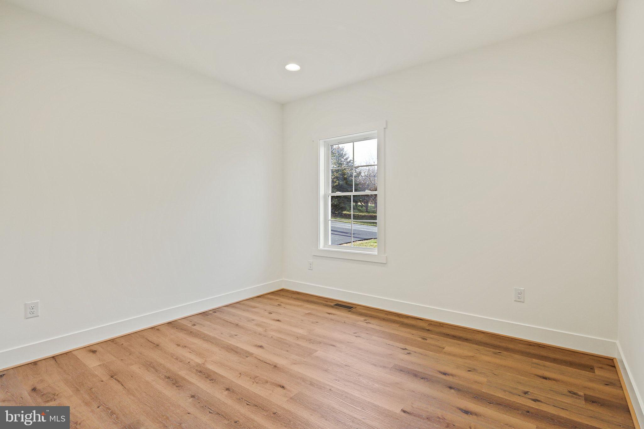 SNYDER CORNER - Residential