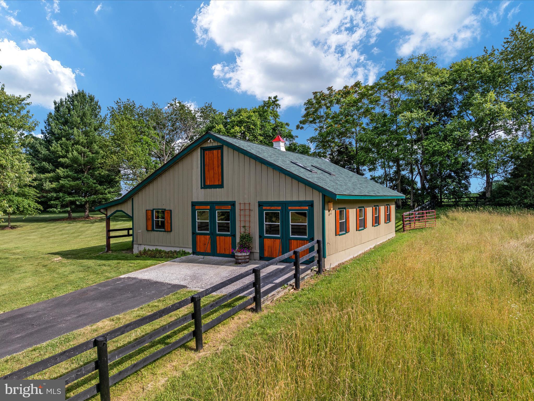 MEADOW SPRING FARM - Residential