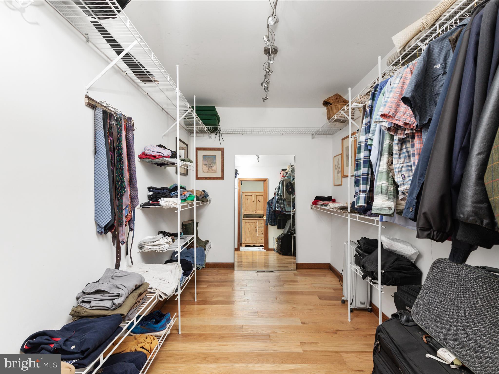 MEADOW SPRING FARM - Residential