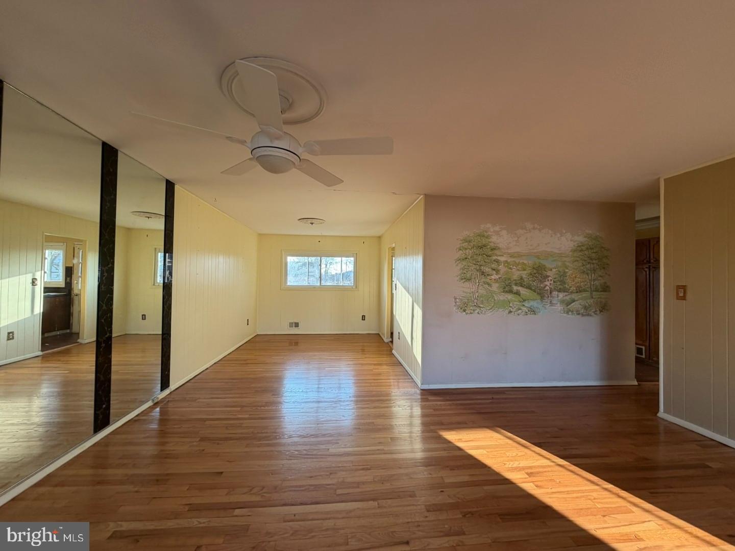 HOLLY SPRINGS - Residential