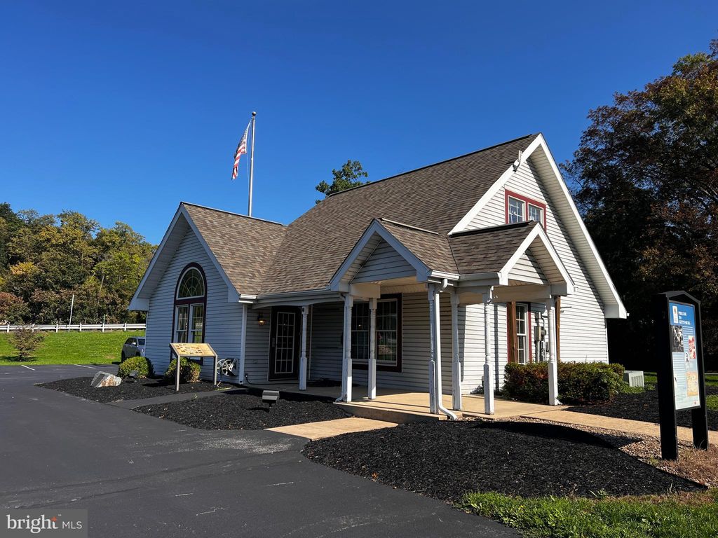 Photo of 445 Linden Street, COLUMBIA, PA 17512 (MLS # PALA2060494)