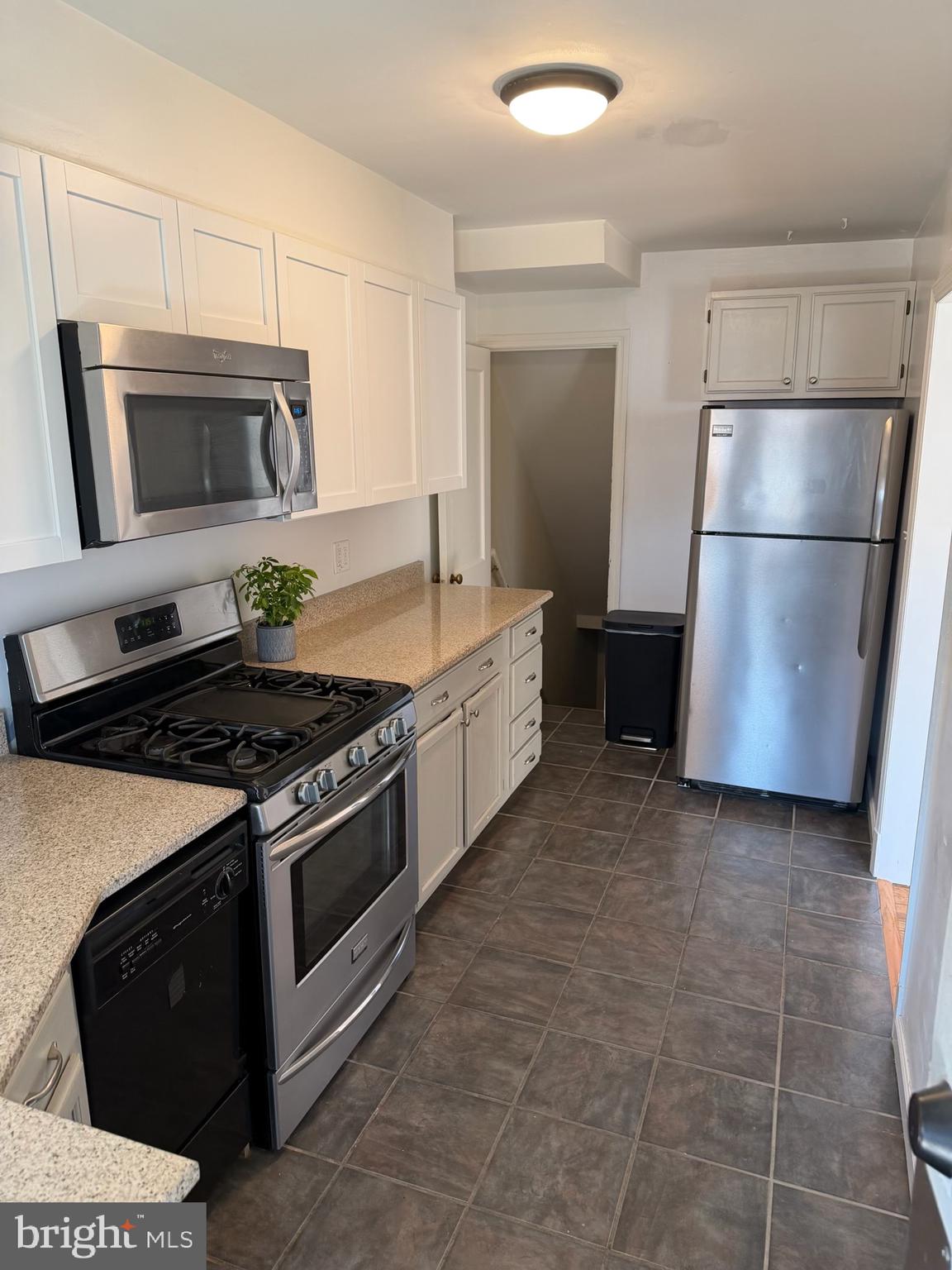 KNETTISHALL - Residential