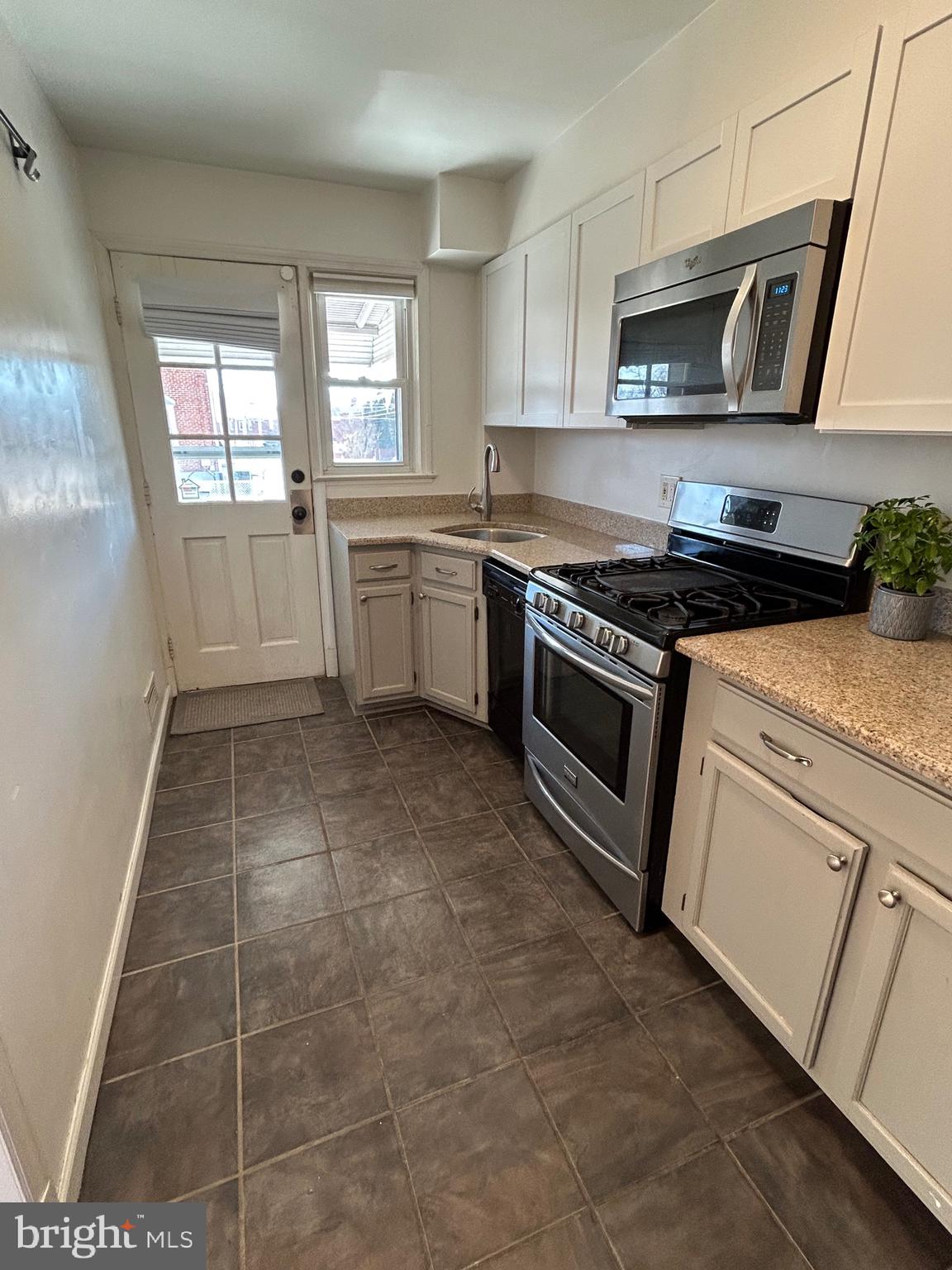 KNETTISHALL - Residential