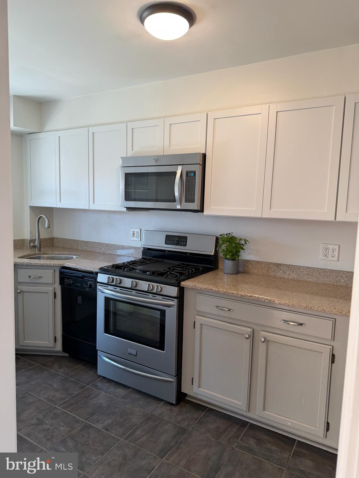 KNETTISHALL - Residential