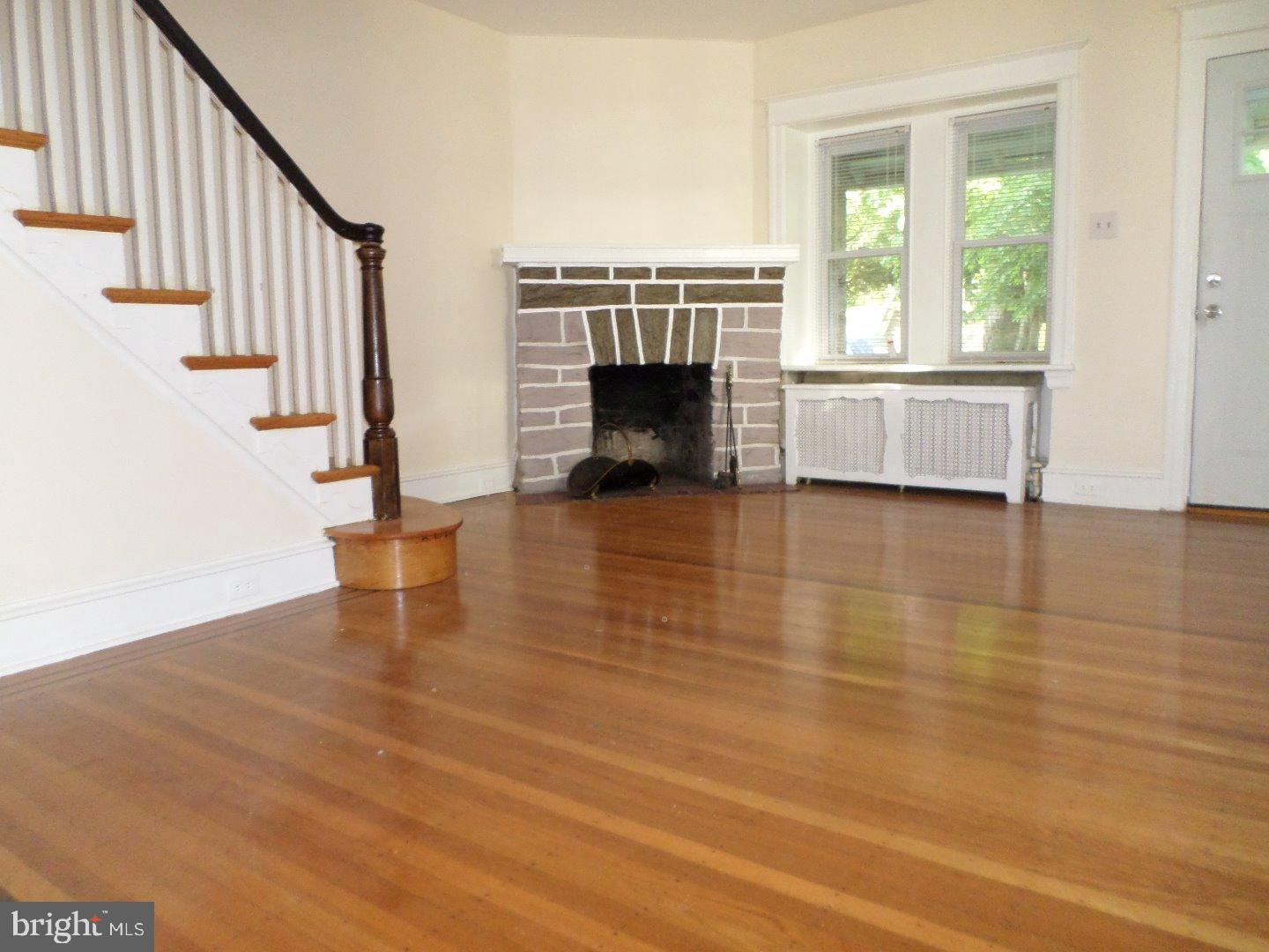 ELKINS PARK - Residential
