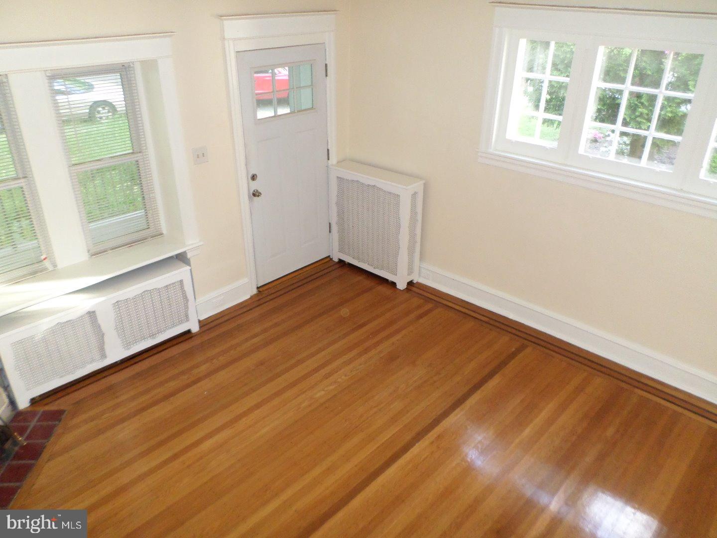 ELKINS PARK - Residential