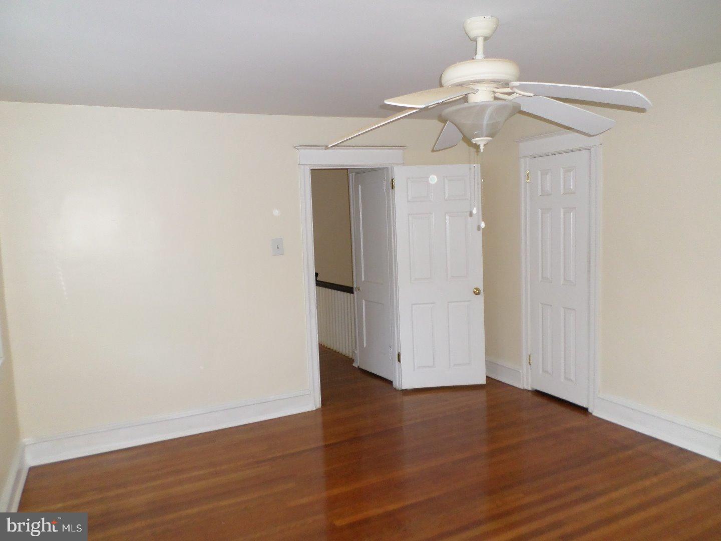 ELKINS PARK - Residential