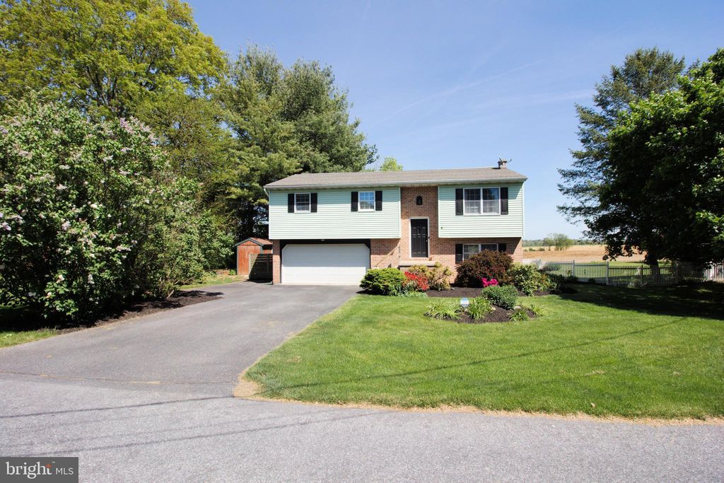 Photo of 1023 Elbow Road, Lititz, PA 17543 (MLS # PALA2051380)
