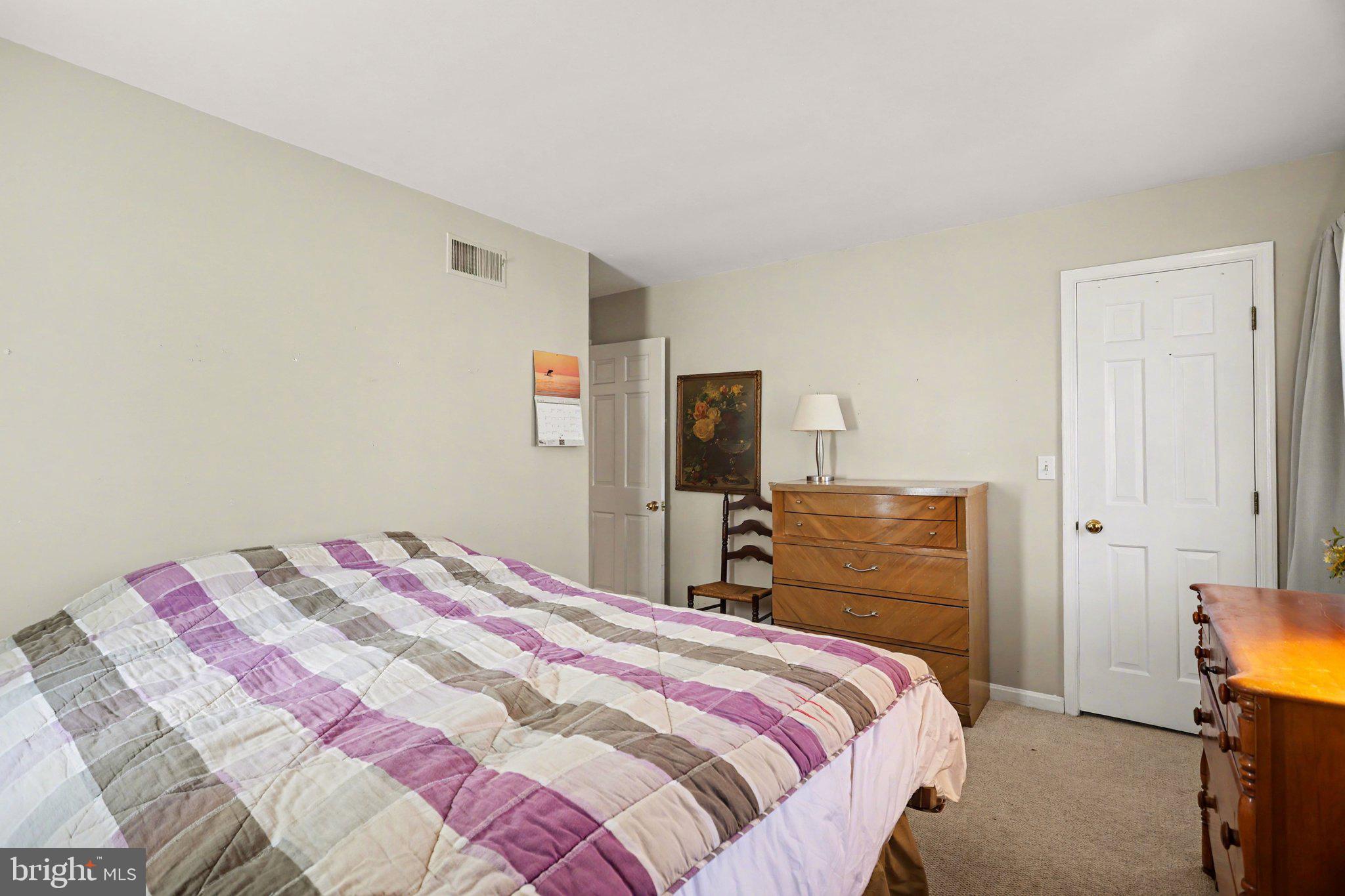 LAUREL WOODS - Residential