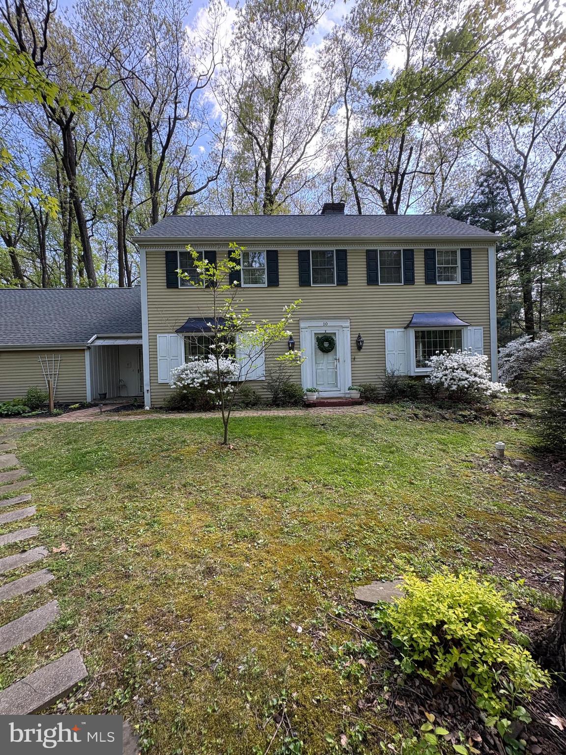 LAUREL WOODS - Residential