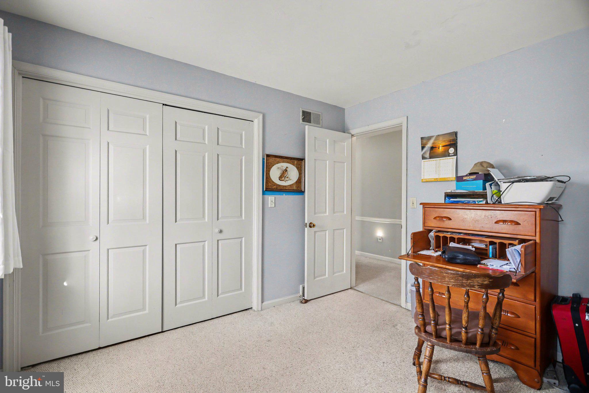 LAUREL WOODS - Residential