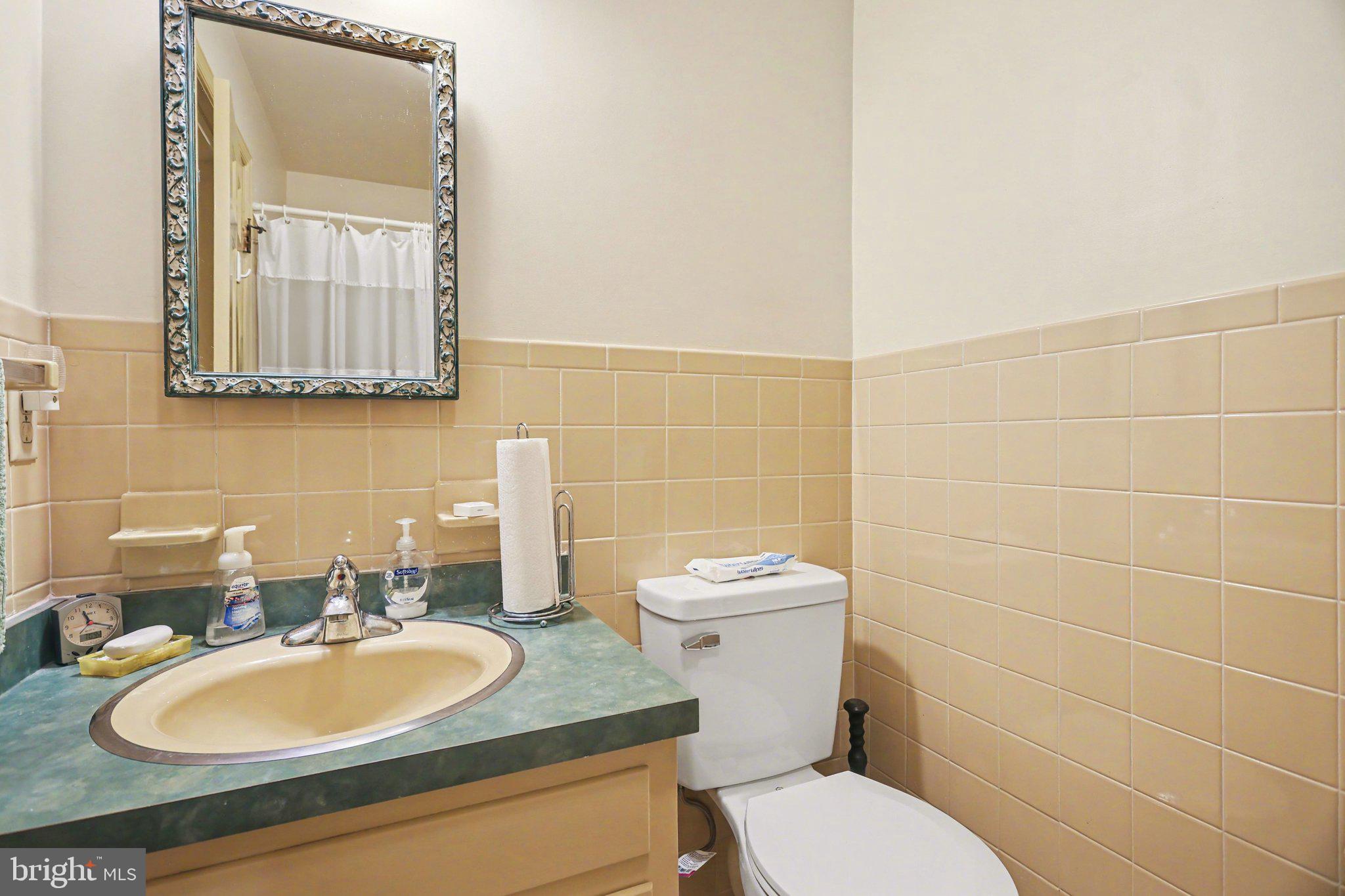 LAUREL WOODS - Residential