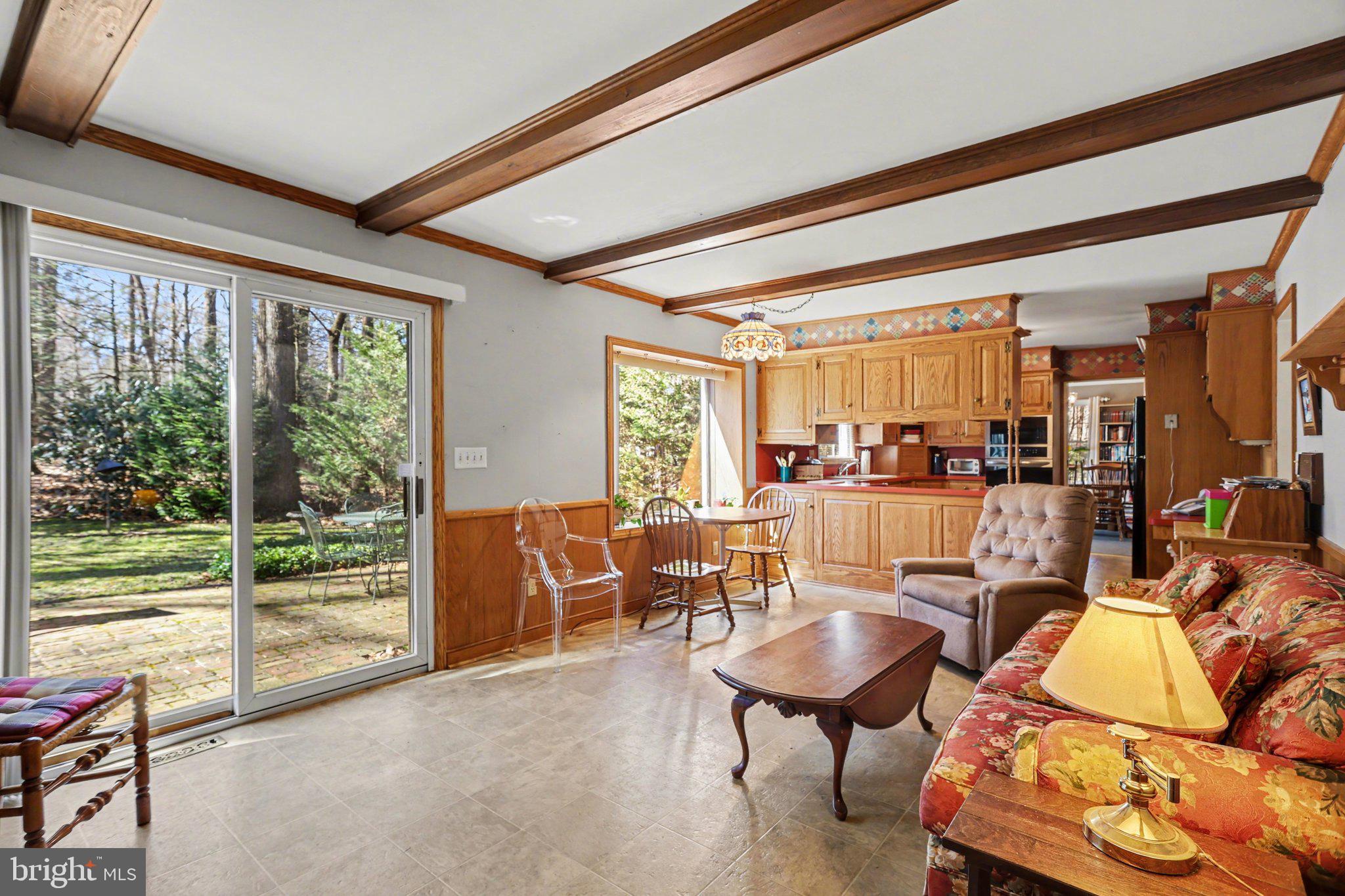 LAUREL WOODS - Residential