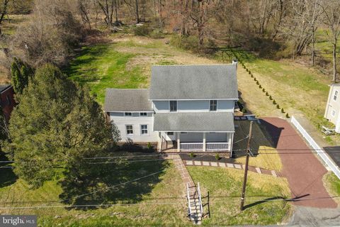 5456 VERA CRUZ ROAD EMMAUS PA 18049